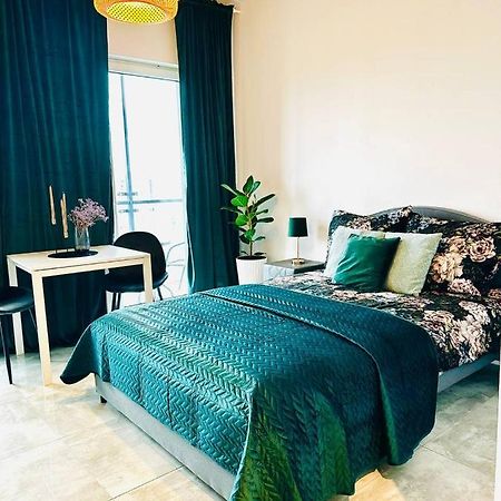 شقة Uroczy Apartament Blisko Centrum Warszawy وارسو المظهر الخارجي الصورة